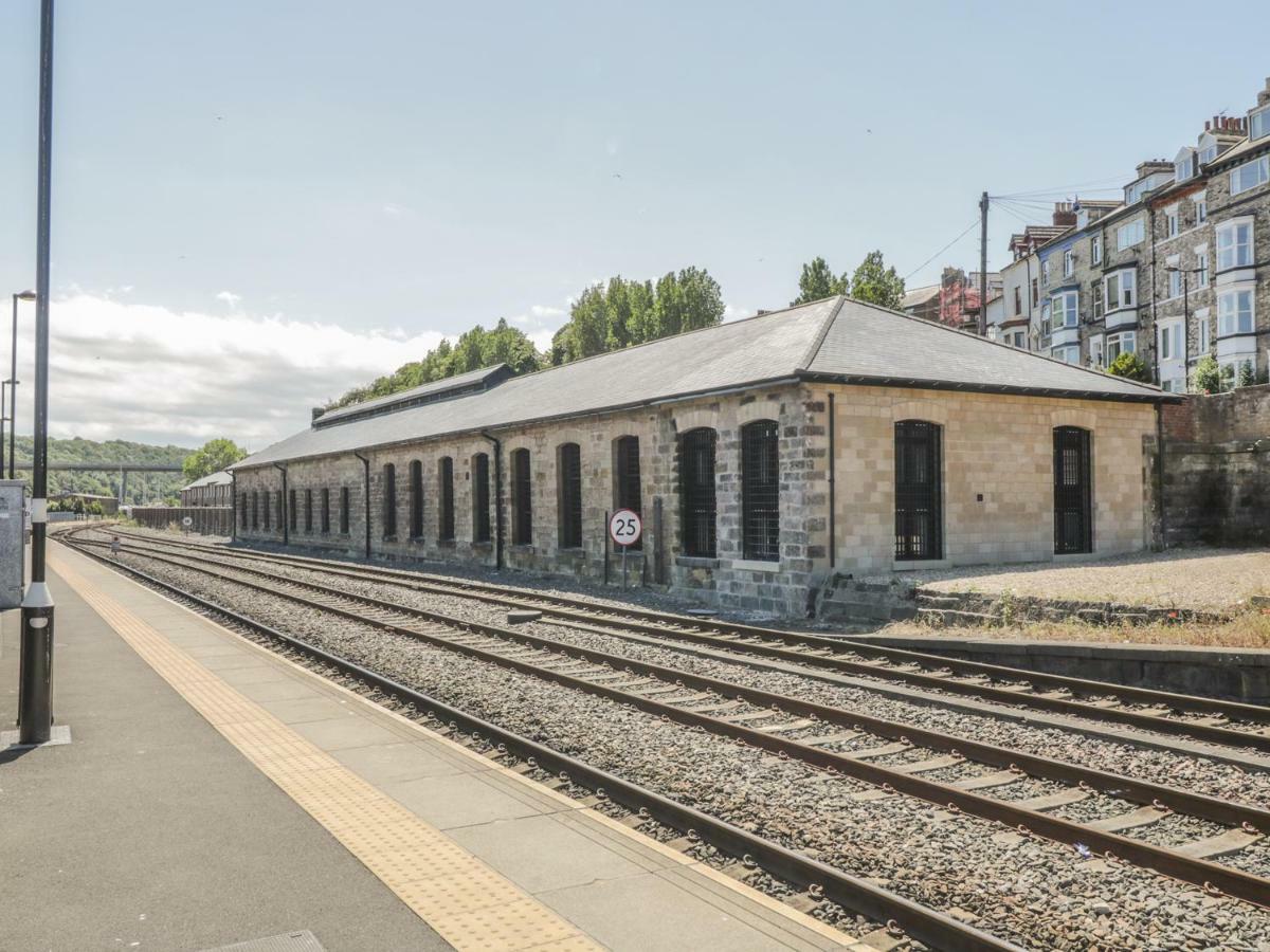 Tornado Engine Shed Apartment Whitby Luaran gambar