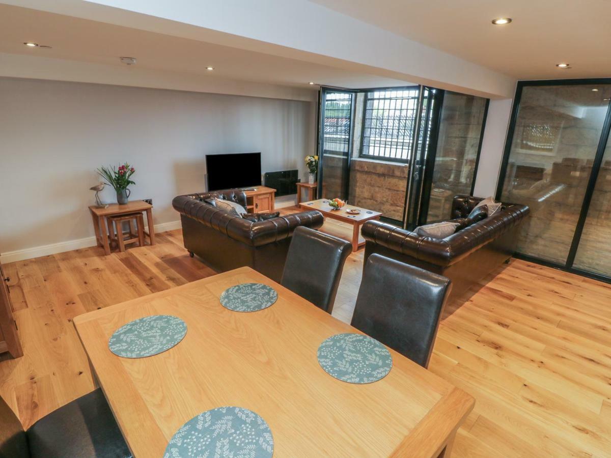 Tornado Engine Shed Apartment Whitby Luaran gambar